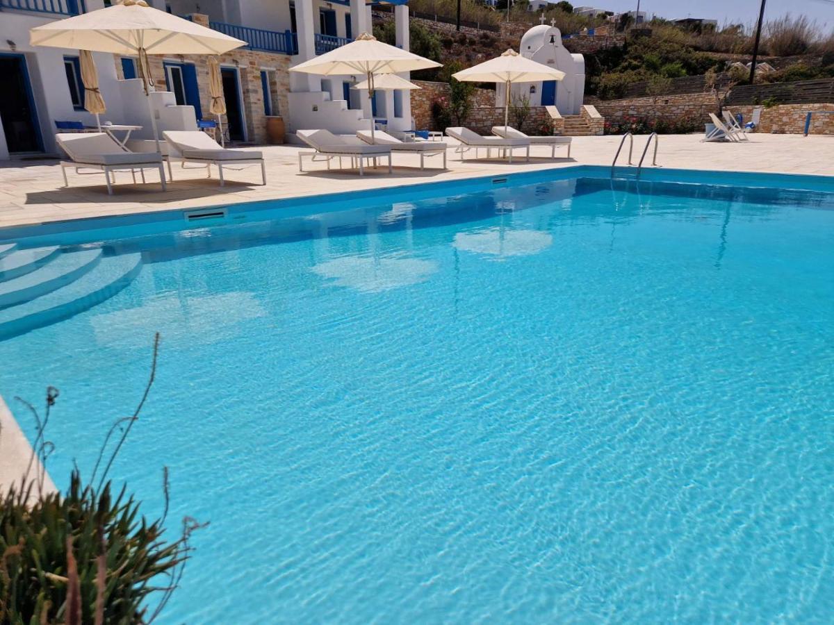 Apartment White Blue & Parikia (Paros)