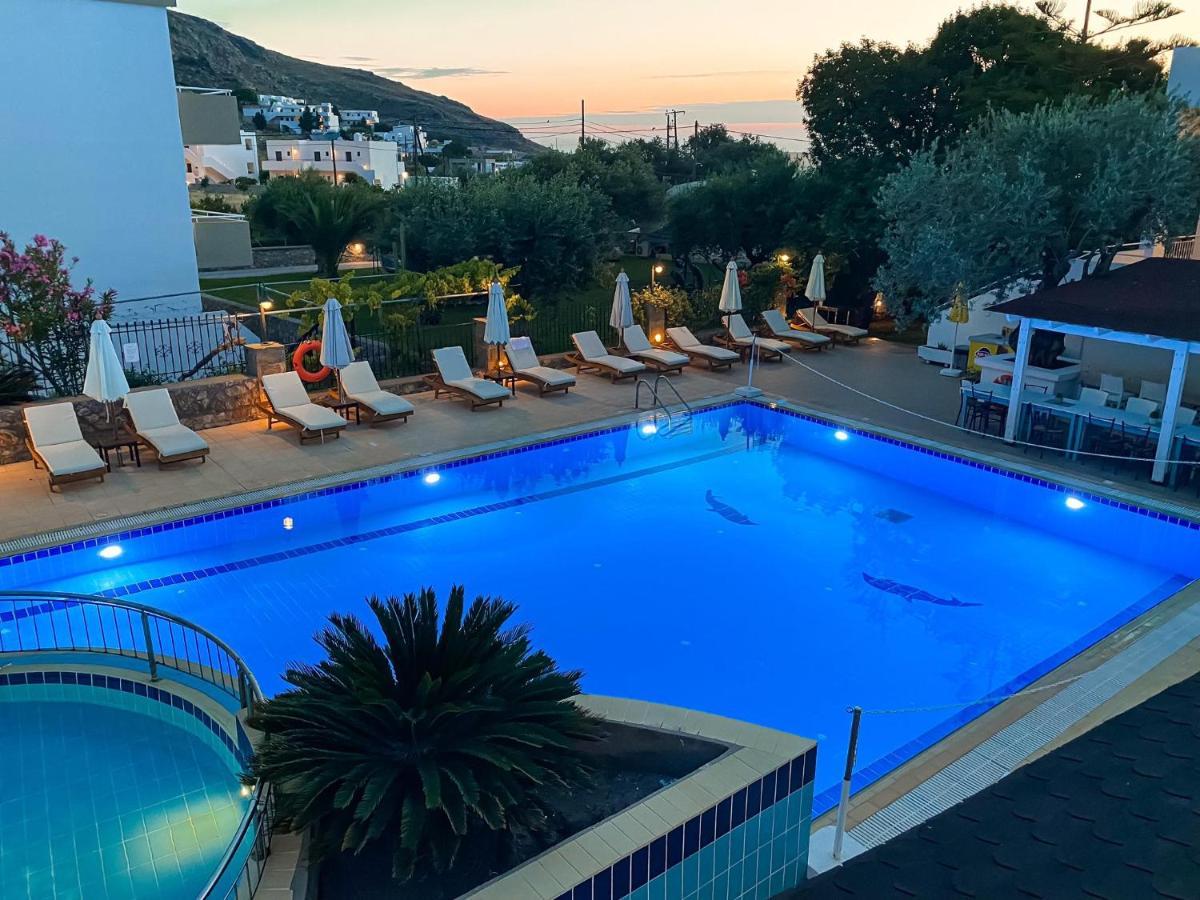 Athena Aparthotel 3*