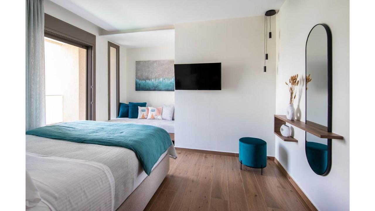 Salina - With Private Heated Eco-pool, Sauna & Jaccuzi Hot Tub Villa *