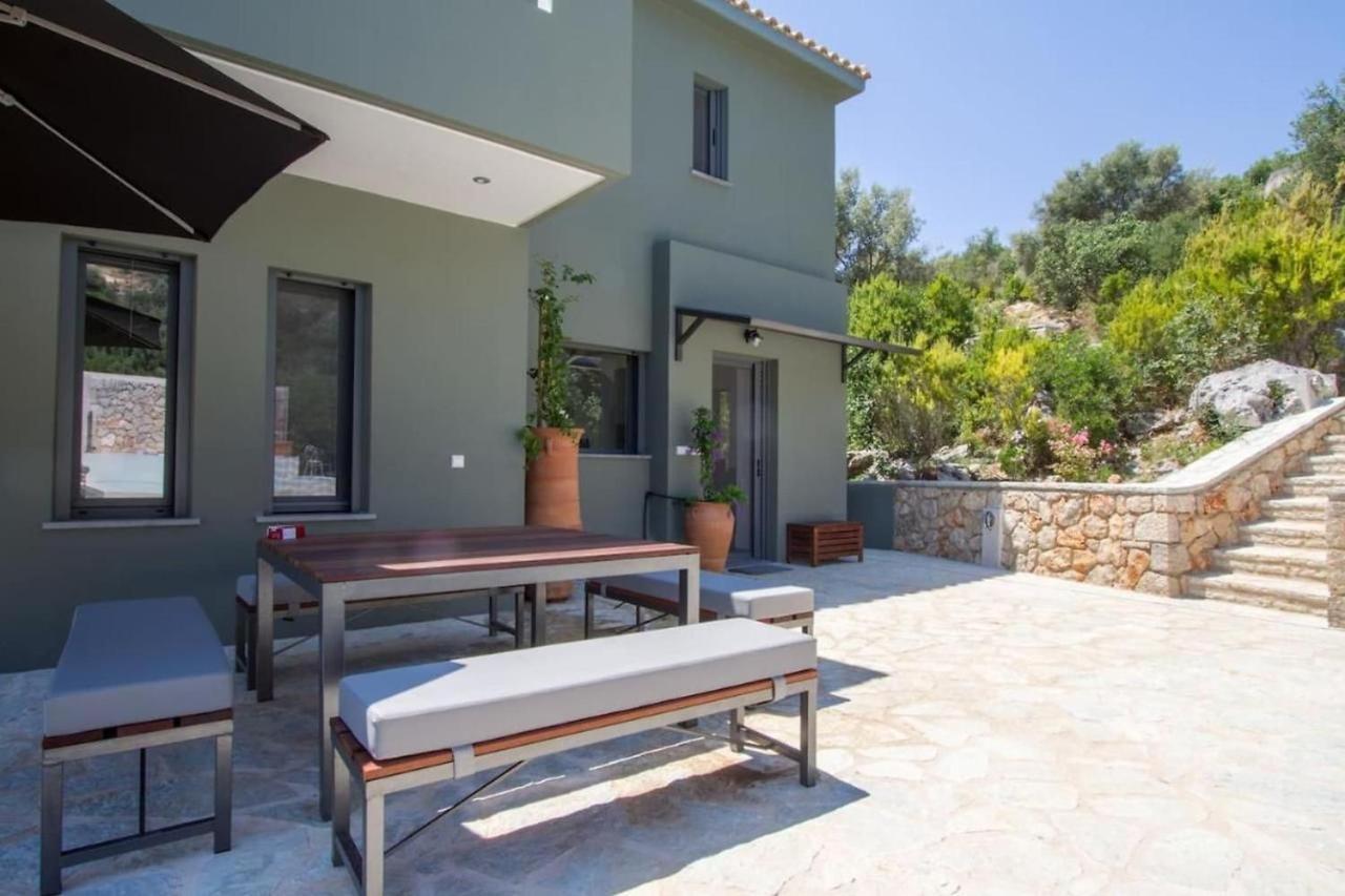 Arkoudi With Sea View Pink Pong Table Field Of Petanque And Cinema Villa *