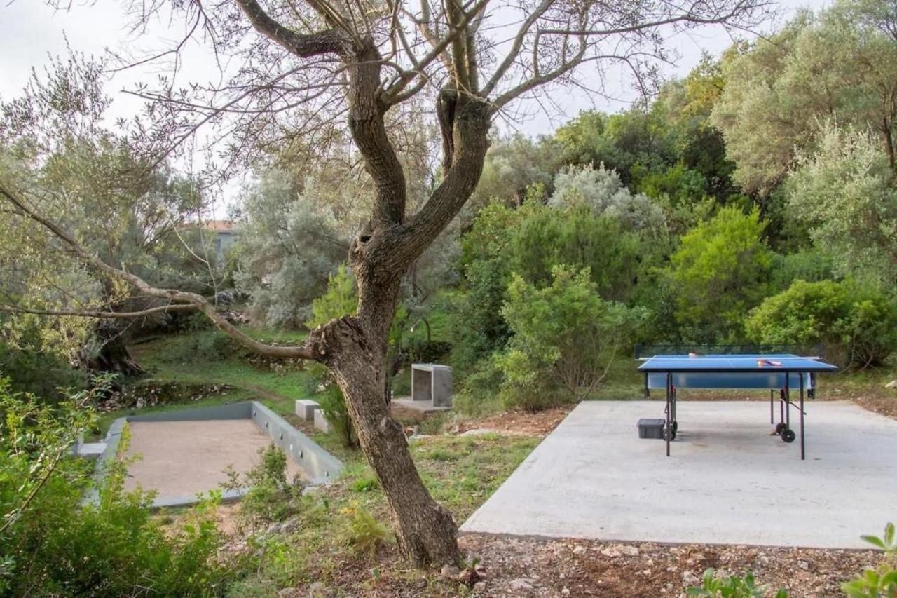 Arkoudi With Sea View Pink Pong Table Field Of Petanque And Cinema Sivota (Lefkada)