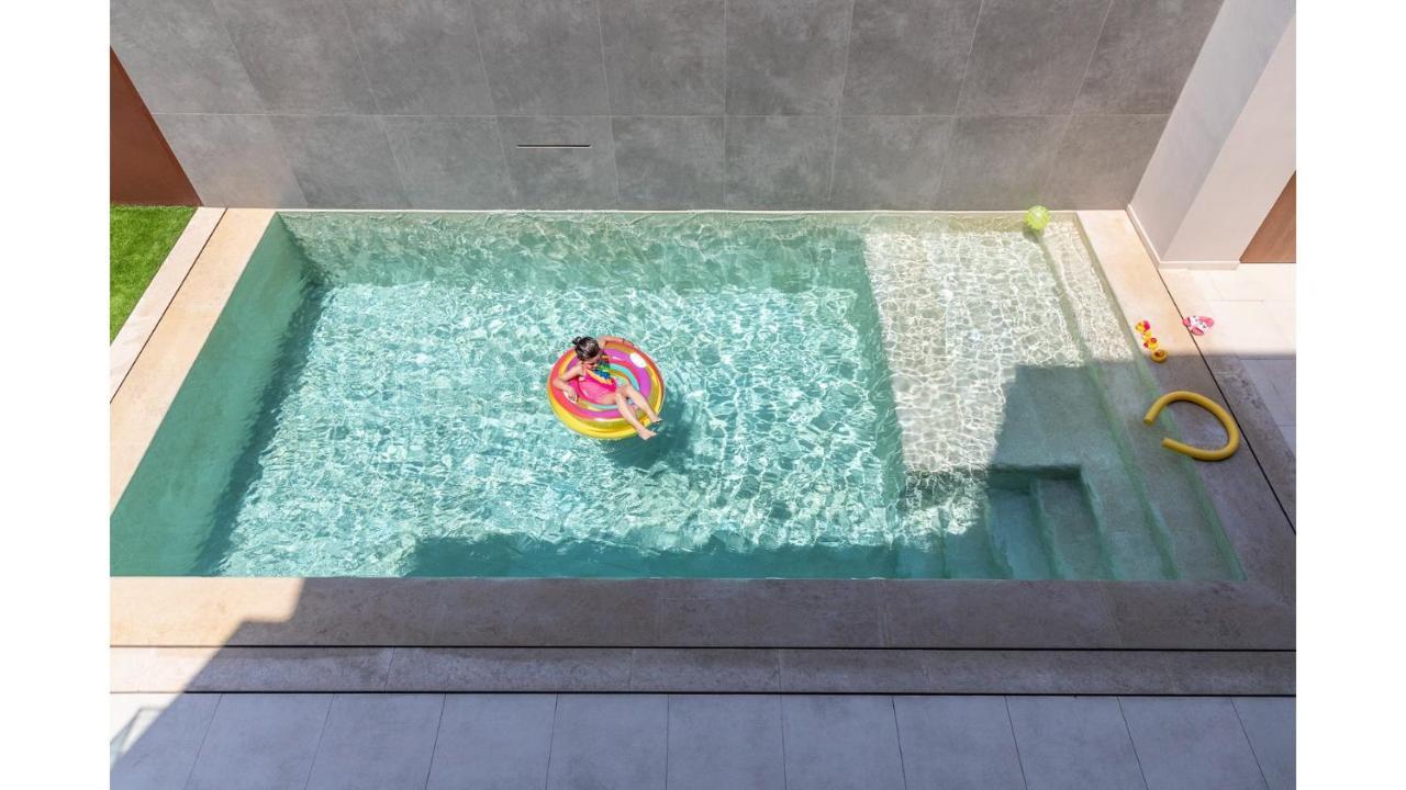 Villa Salina - With Private Heated Eco-pool, Sauna & Jaccuzi Hot Tub *