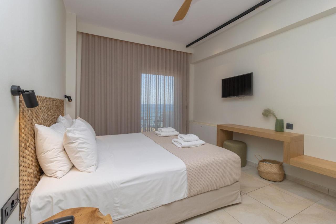 Aparthotel Artina Marathopoli