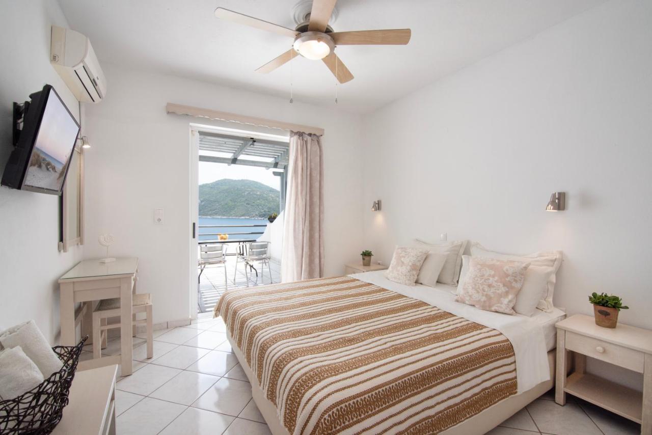 Nafsika 3* Kerveli