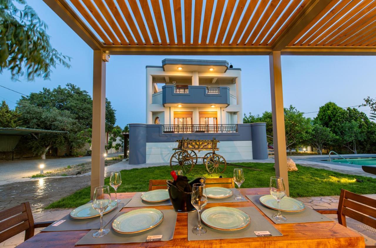 Infinity Premium Private Pool 3 Bedrooms 5 Bathrooms 2 Kitchens