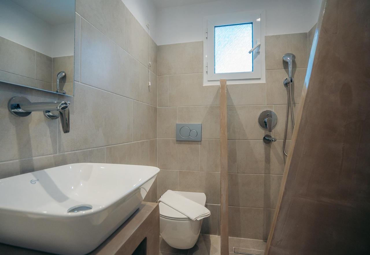 Aeolos Aparthotel 2*