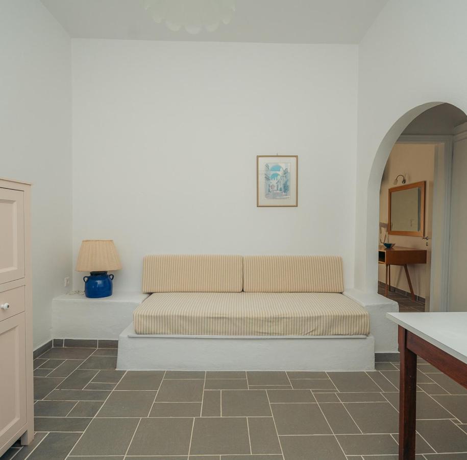 Aparthotel Aeolos 2*