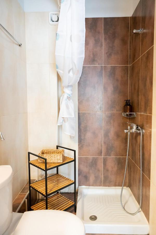 #t33 Chic 2br In The Centre Of Apartment