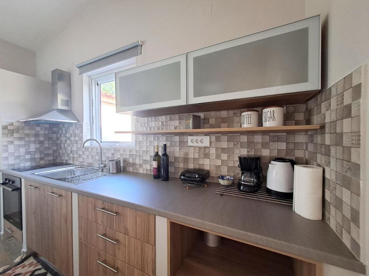 Maro Sweet Apartment Aigio