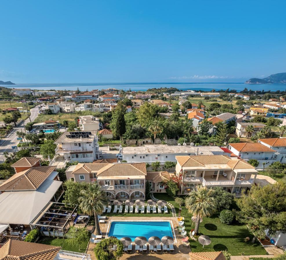 Aparthotel Aeolos Boutique & 4*