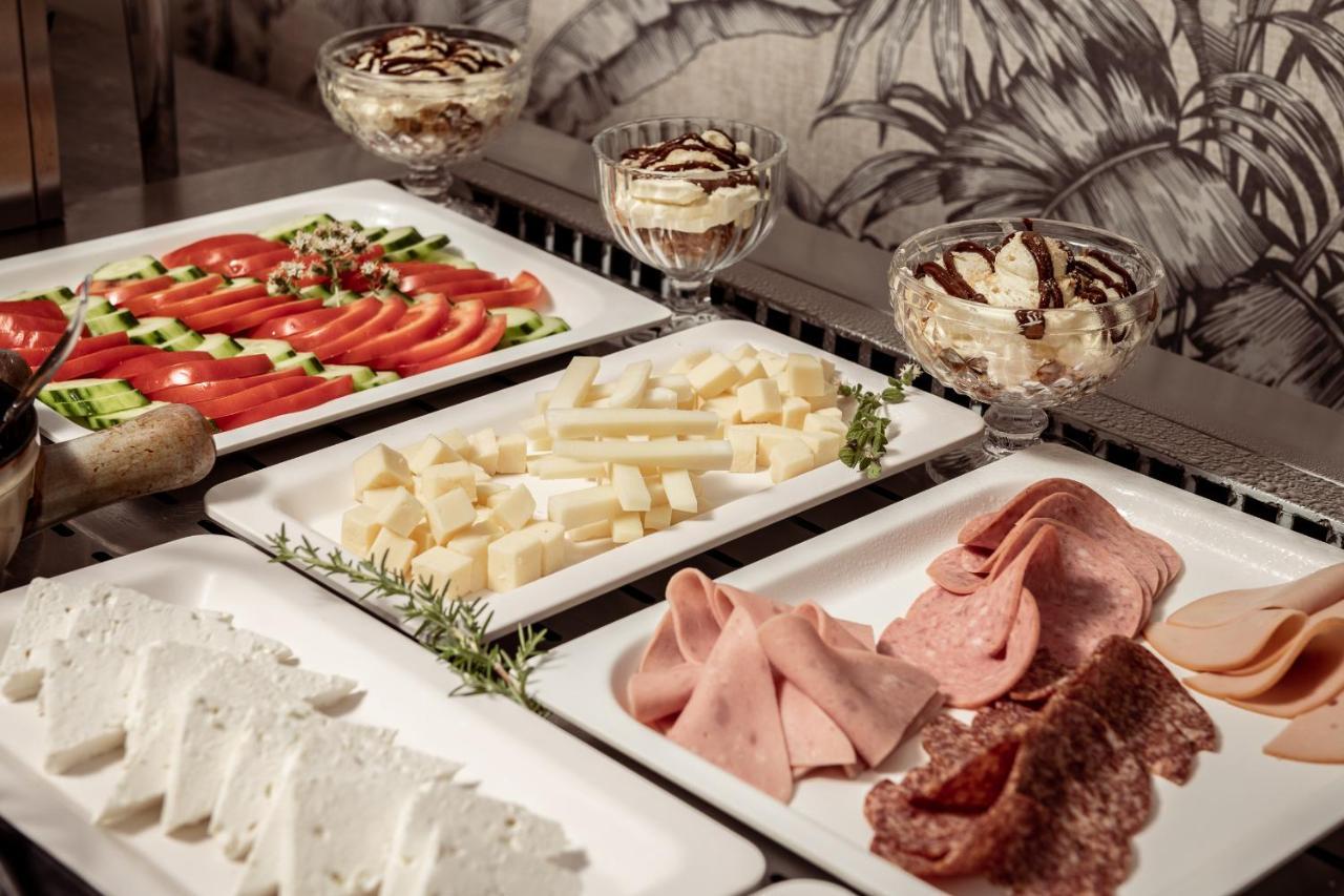 Aparthotel Aeolos Boutique & 4*
