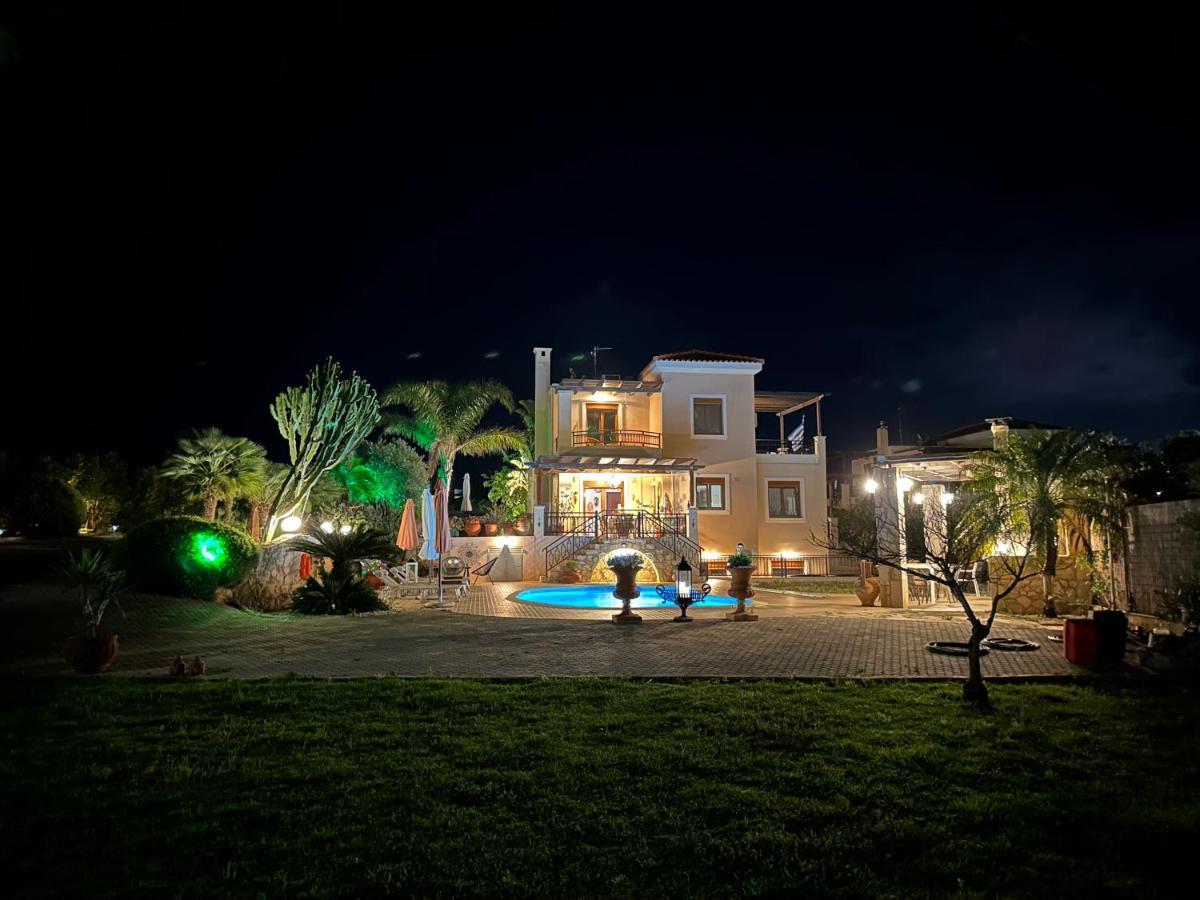 Yellow Octopus Villa *