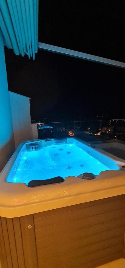 Euphoria Luxury Penthouse Apartment *
