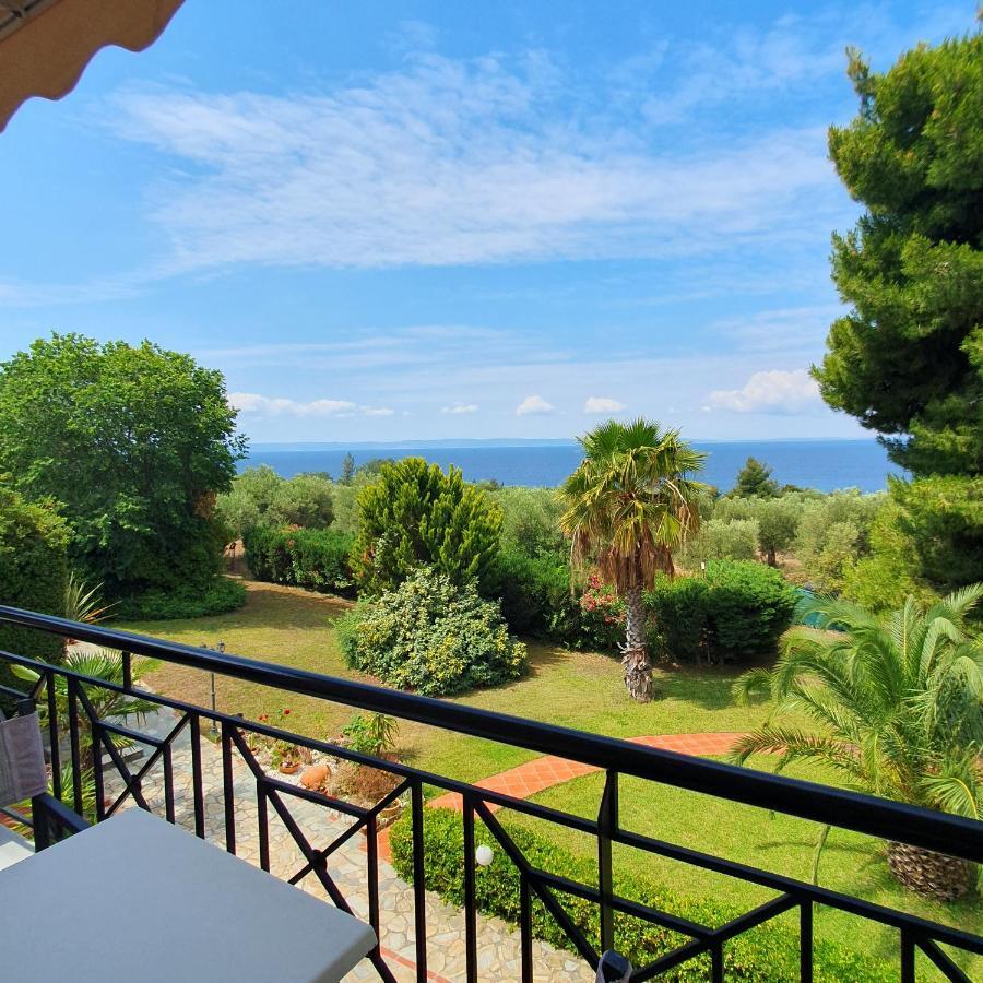 Agrili Apartments & Rooms Aparthotel 3*