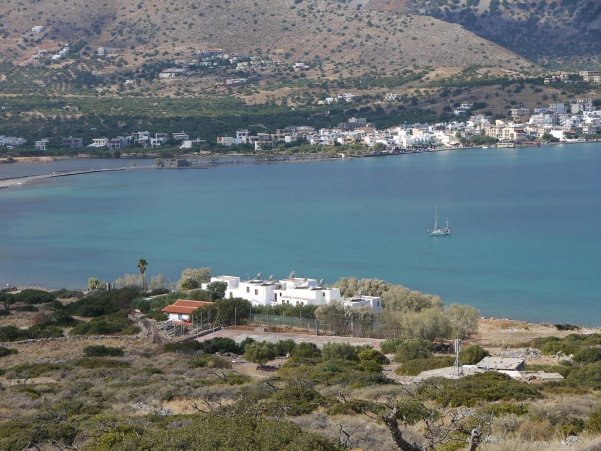 Apartment Island