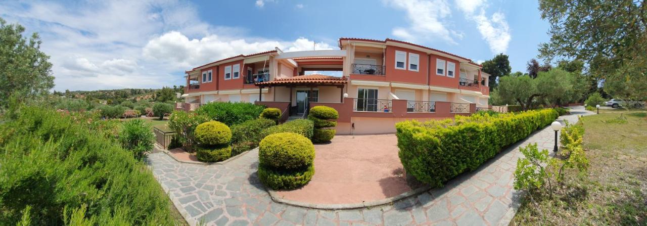 Agrili Apartments & Rooms