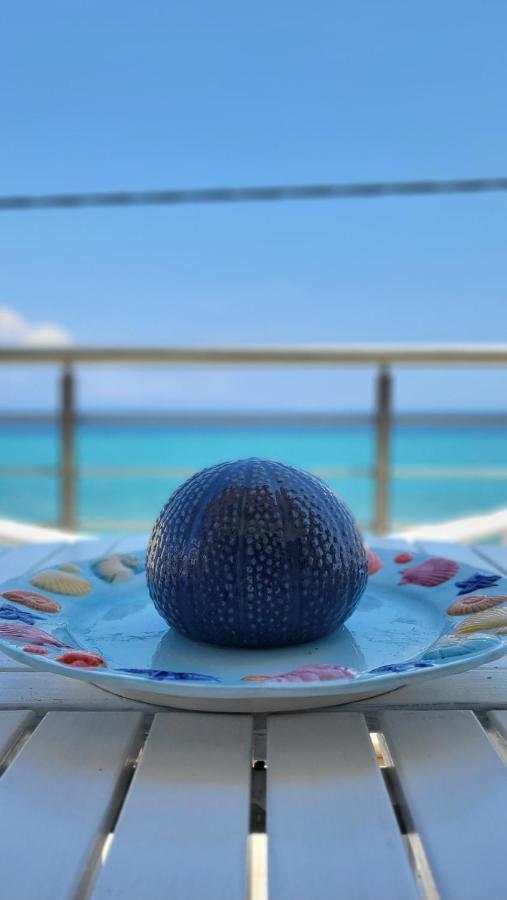 Evita Maisonette, Elegant Beachfront Apt,