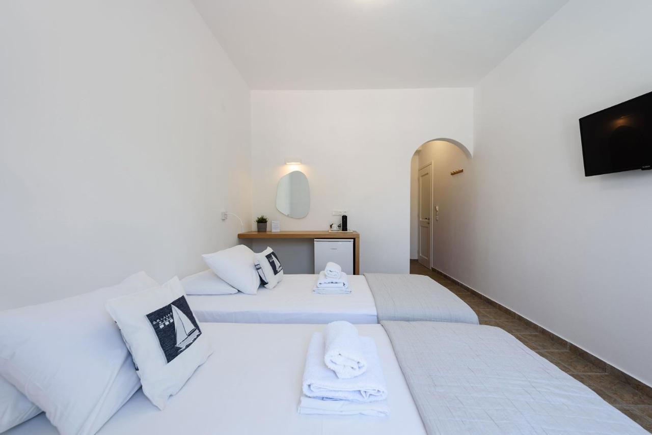 Bilia 3* Naousa (Paros)
