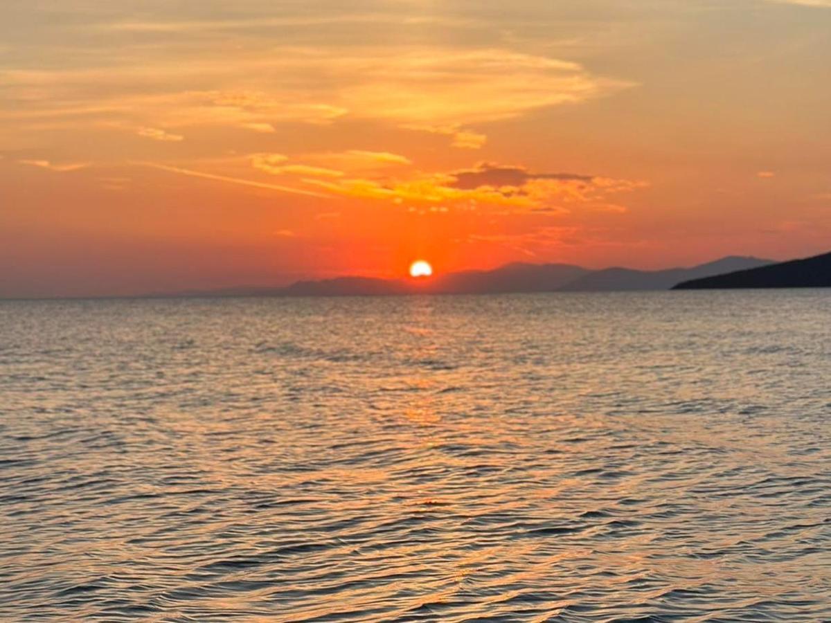 Calypso With Jacuzzi Pool & Sea View Villa Nerotrivia