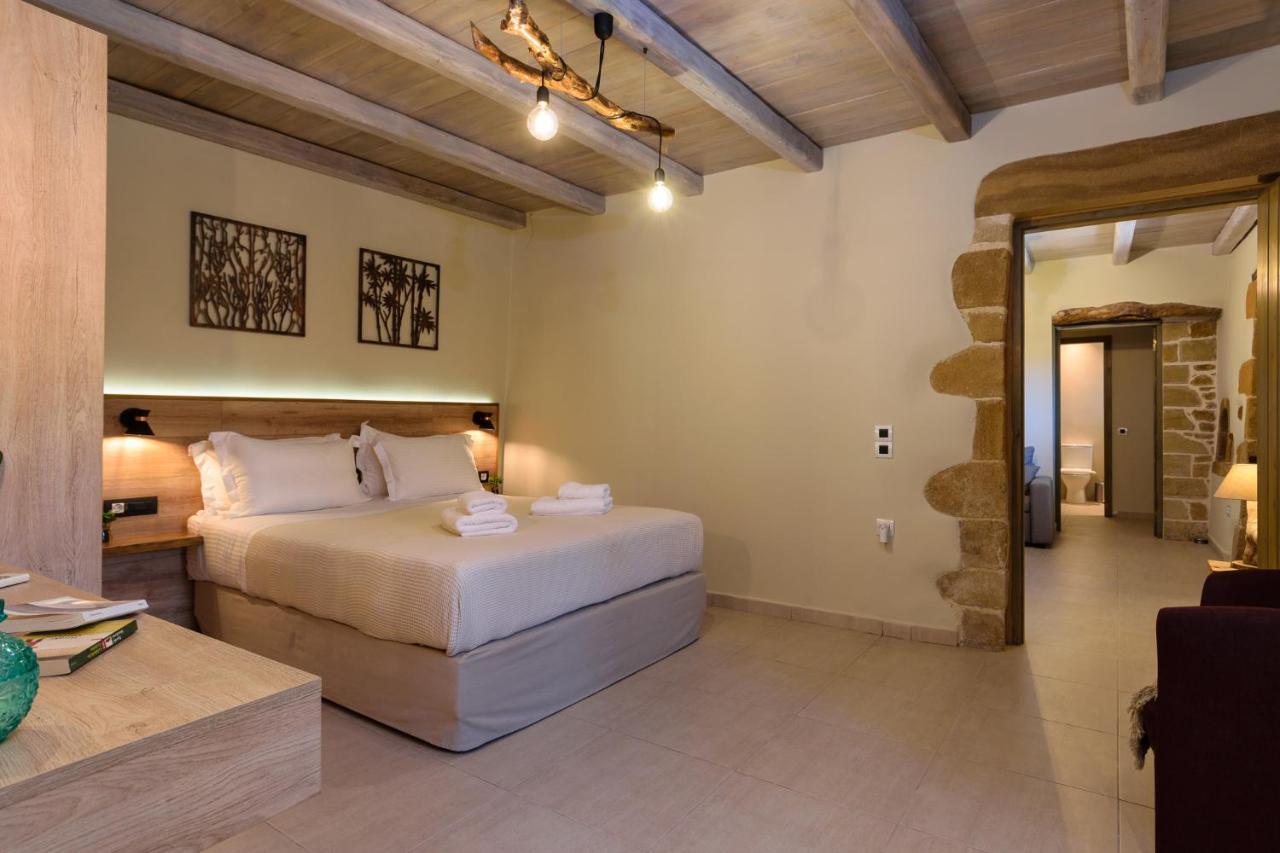Effrosini Traditional Country house *
