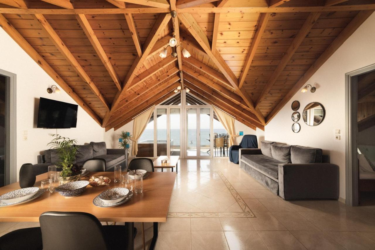 George Beachfront Apartment