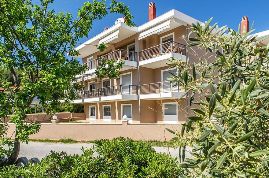 Allea And Aparthotel 2*