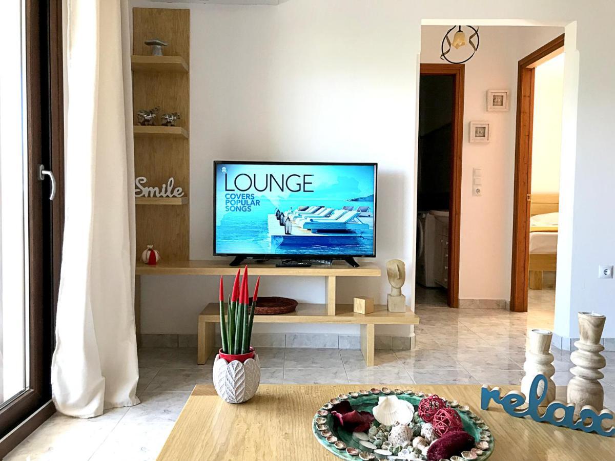 Zoe's House W/ Panoramic View 2br Ac 5min Walk Dt Karpathos Town (Pigadia)
