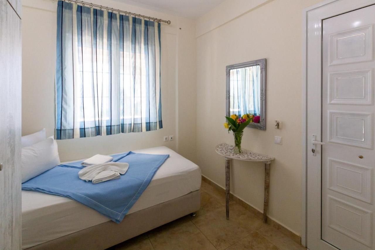 Voula Guest house 2*