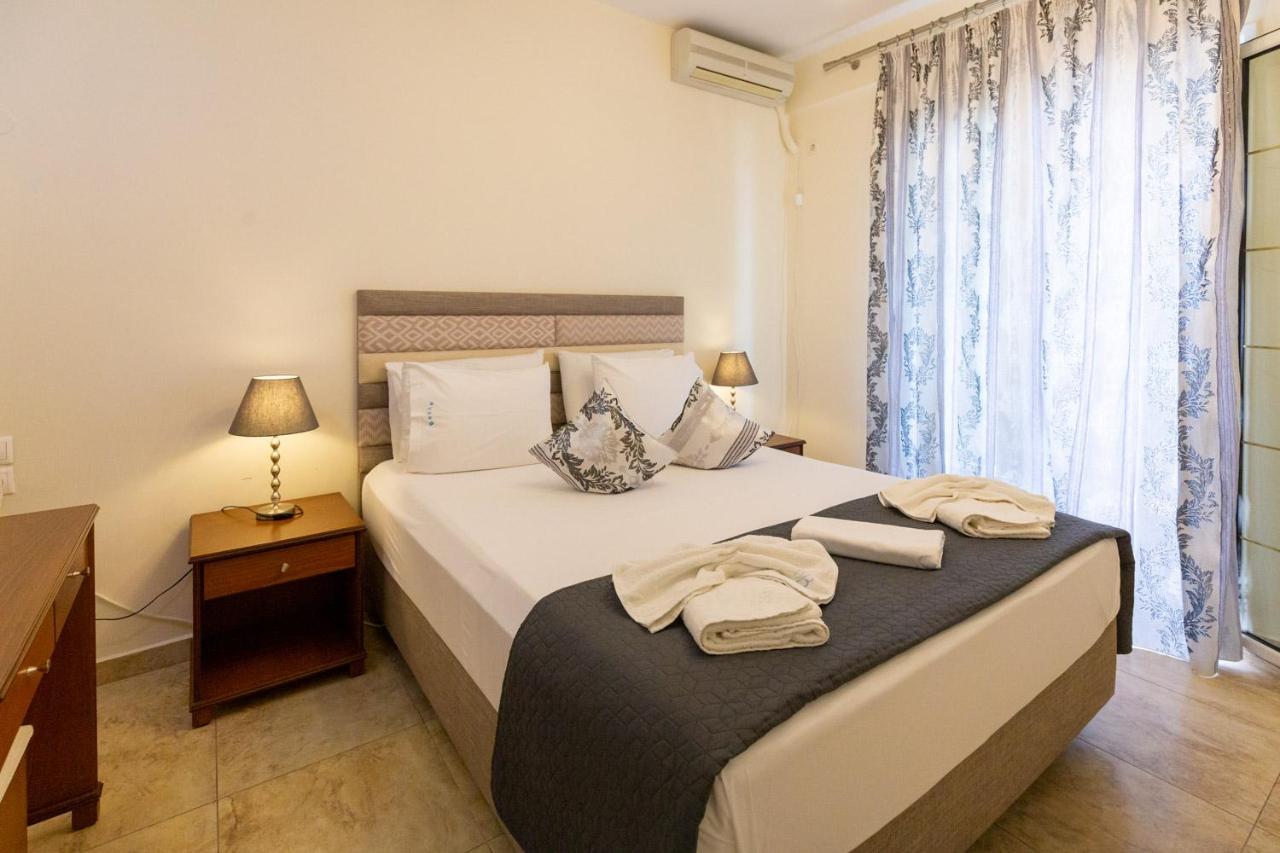 Voula Guest house 2*