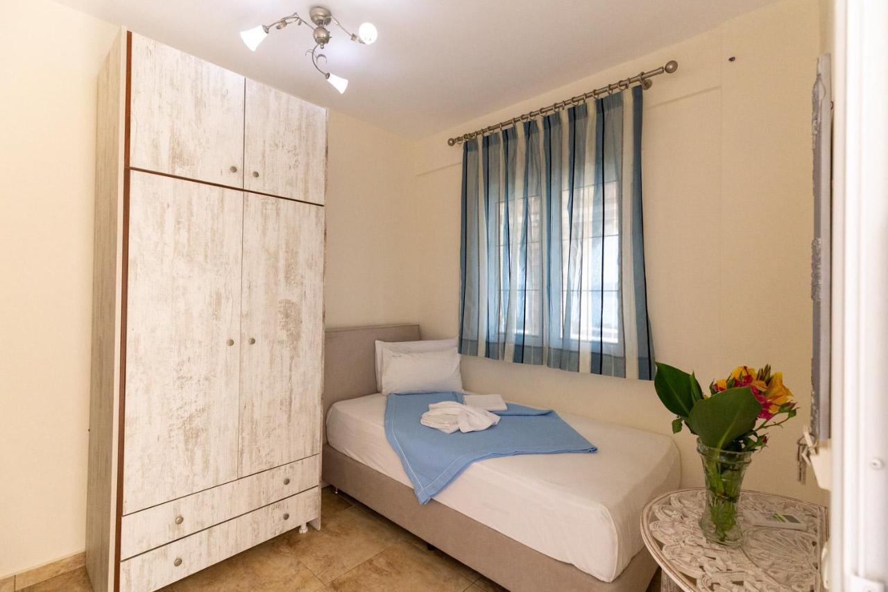 Voula Guest house