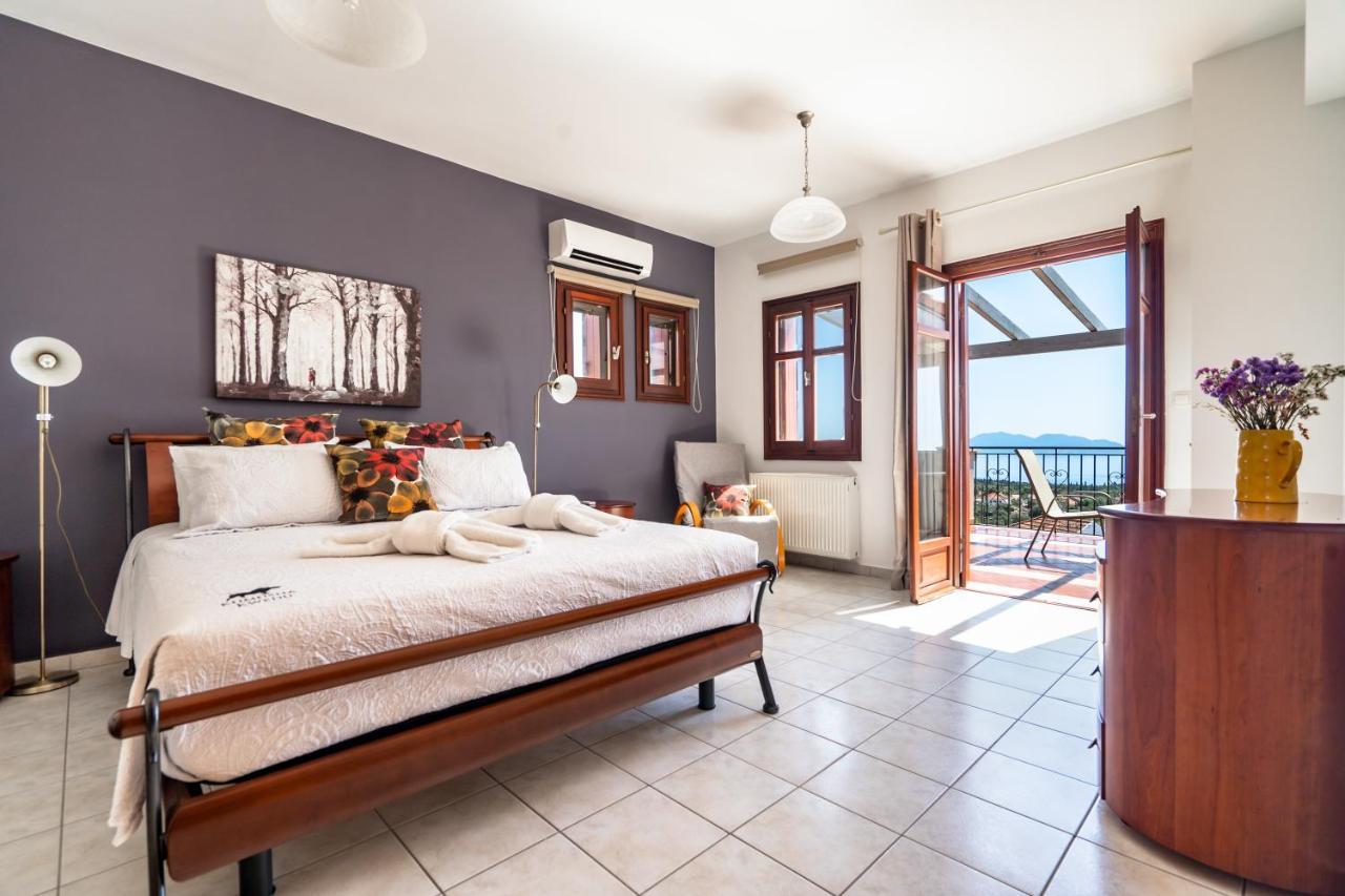 Villa Kumusha Near Fiscardo Manganos