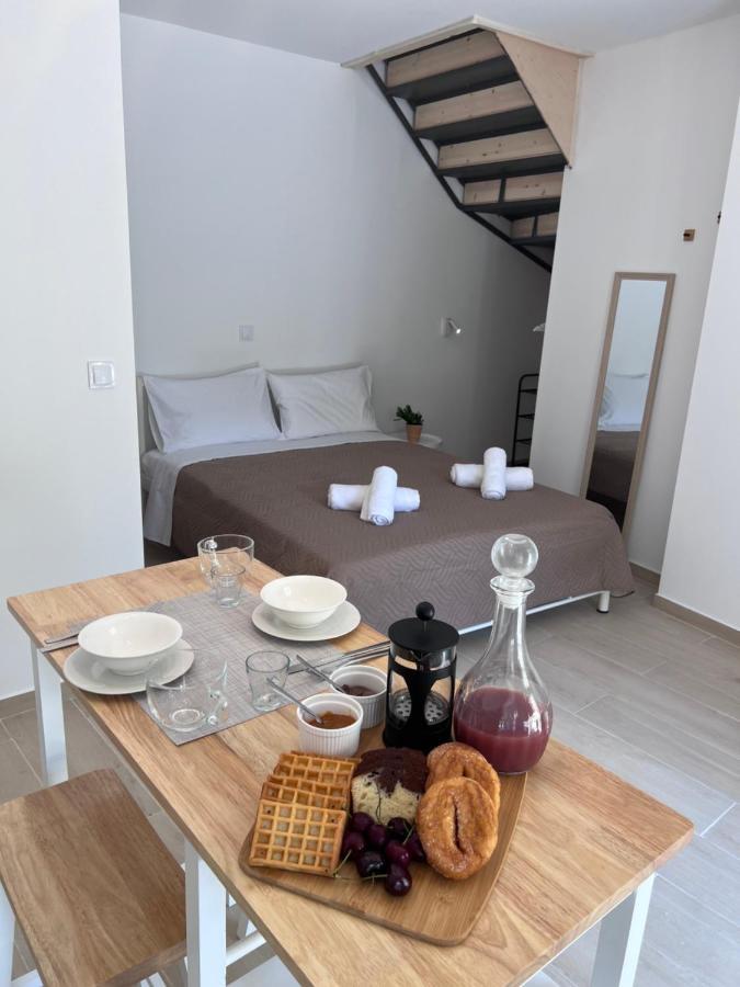 Niko's-nana's For Two Apartment *