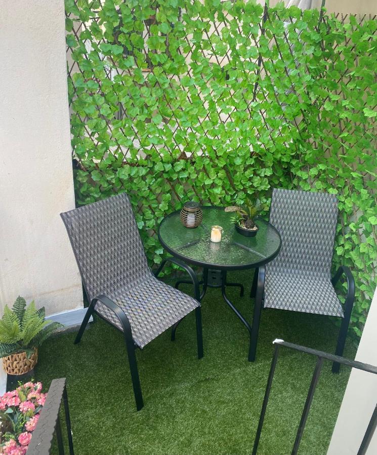 Comfy Near The Port And The Center Of Apartment *
