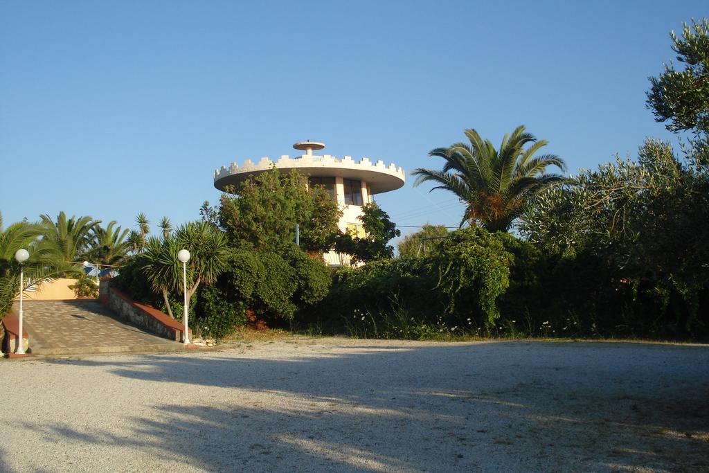 Aparthotel Theodosia 3*