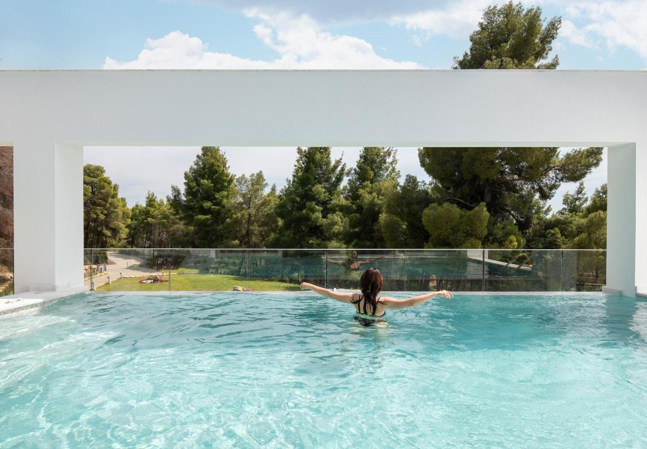 Botanic Pool