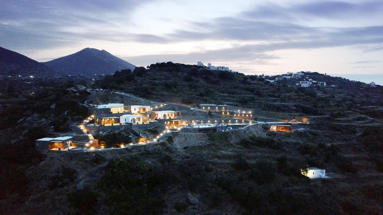 Villa Sigma Residences *