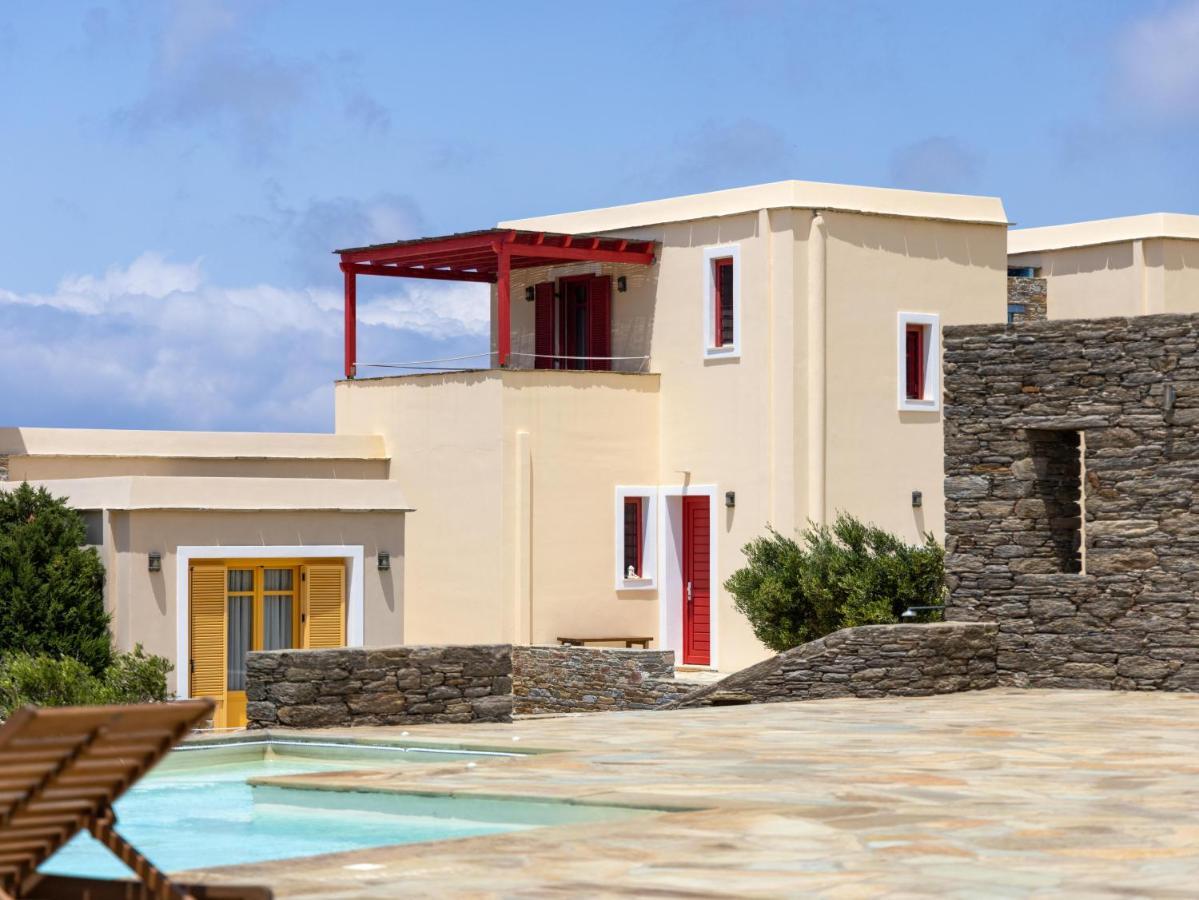 Bella Andros *