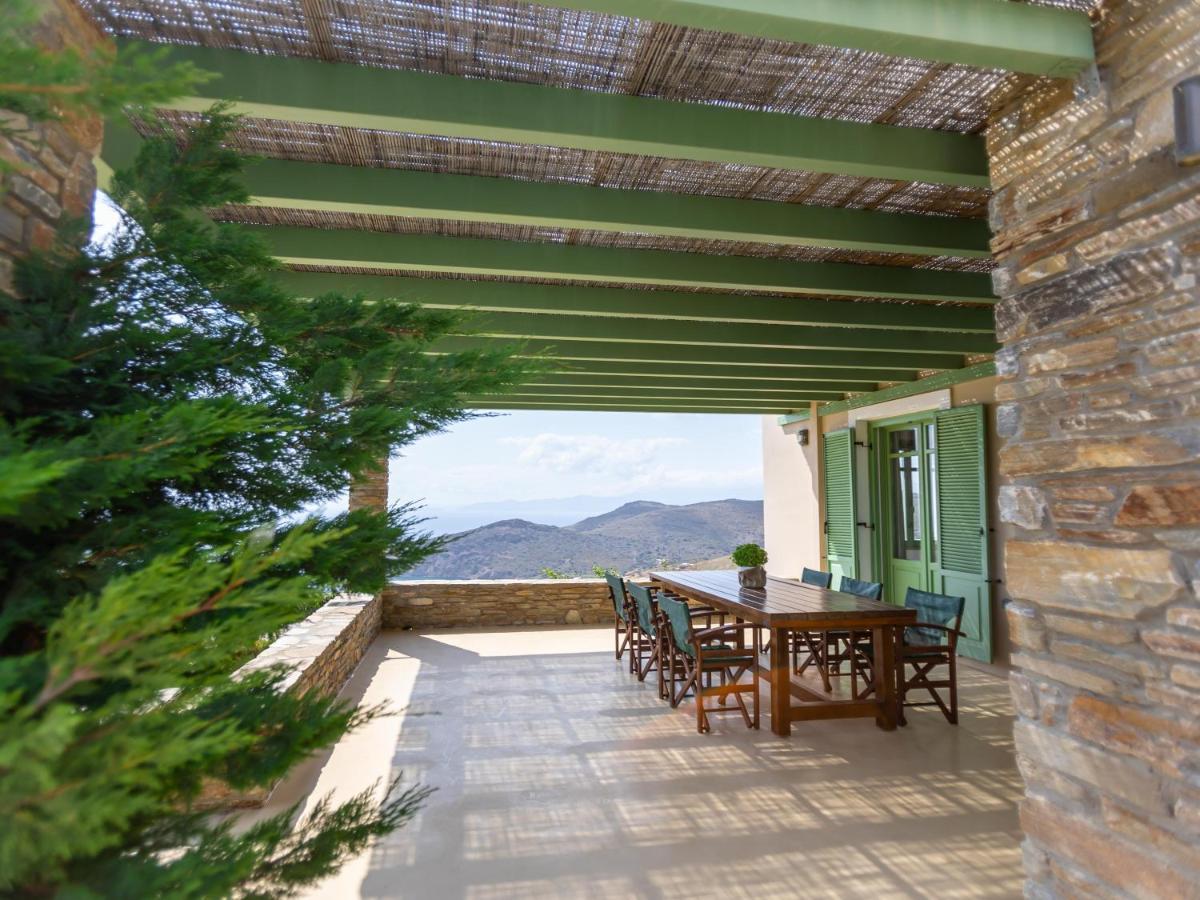 Bella Andros