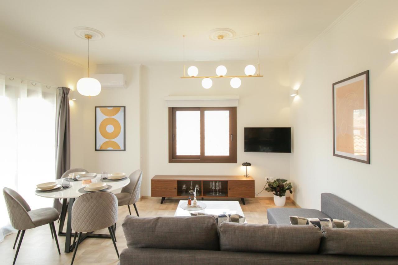 Onos - 2 Bedroom 2 Bathroom Penthouse With Terrace In Old Town Apartment