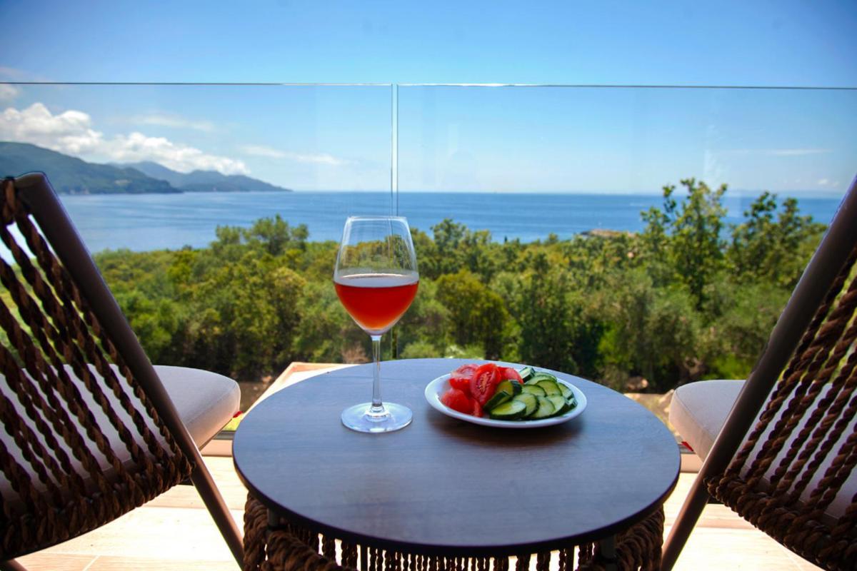 Zavia * Sivota (Epirus)