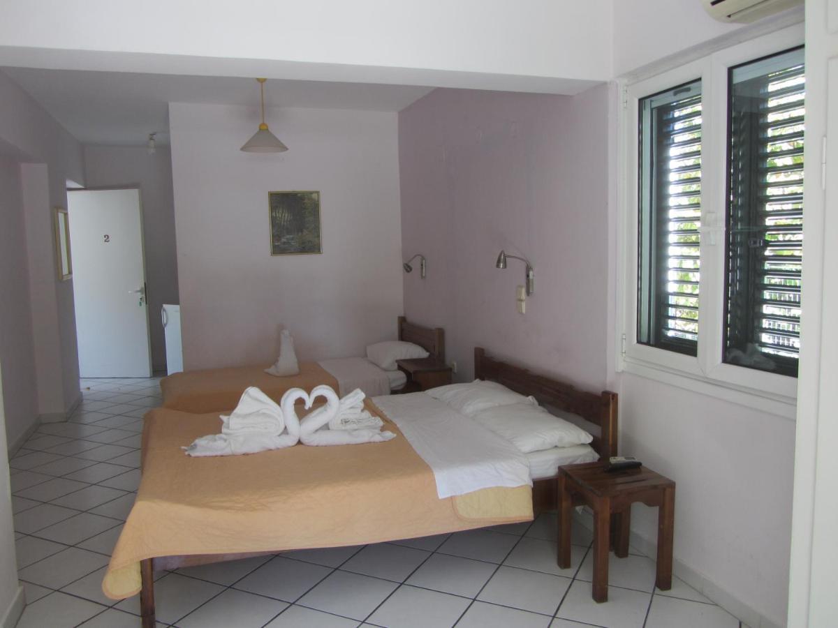 Xristina Studios Apartment