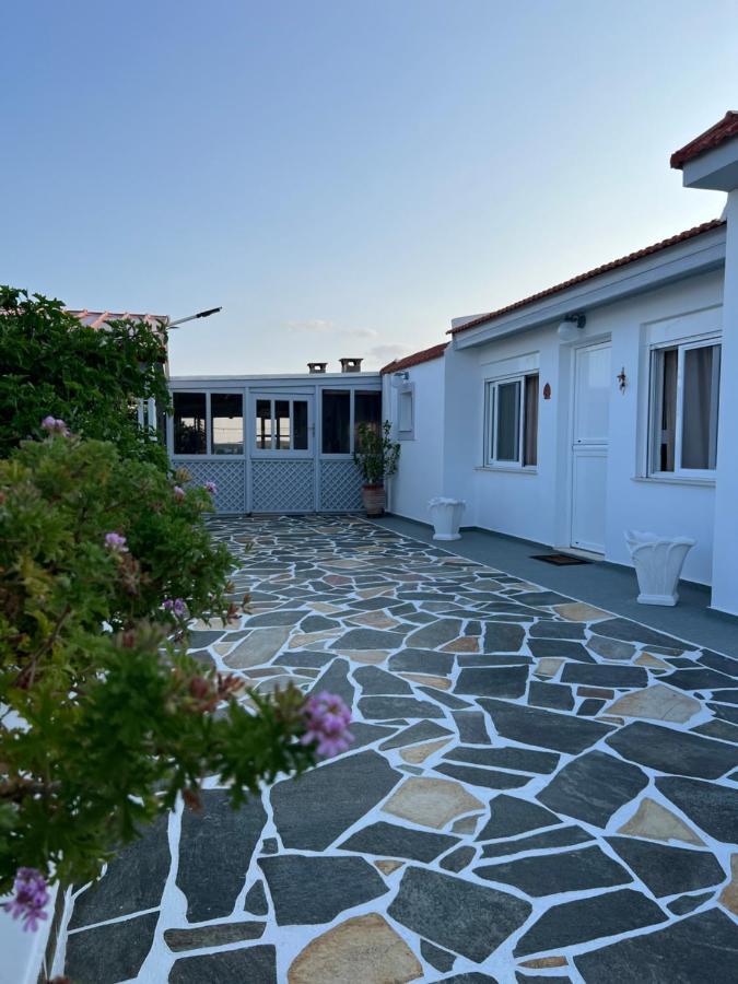Avli House