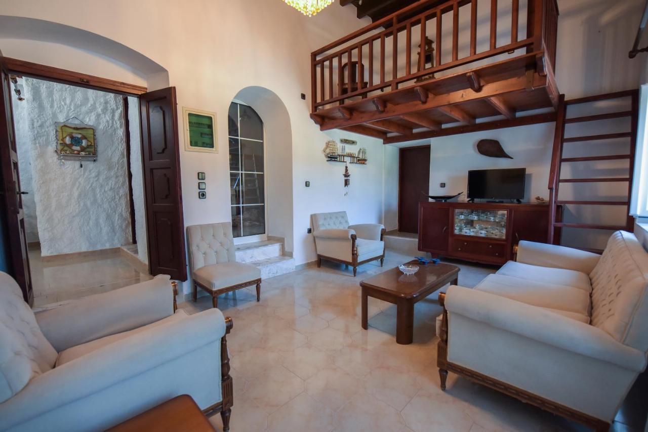 Holiday home Bunnyfoot: Of 135 Sqm In Leros.