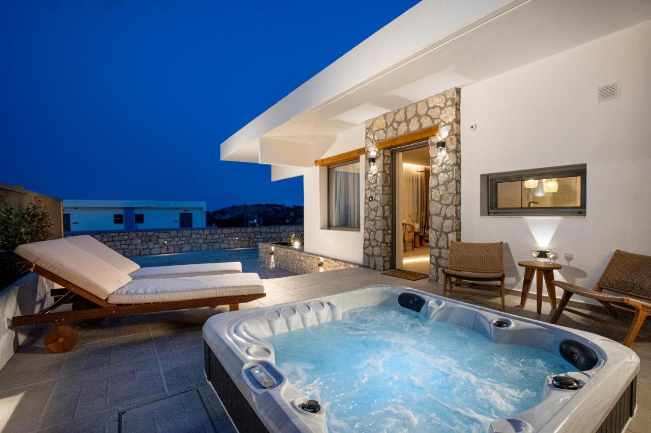 Lithos Luxury Villa *