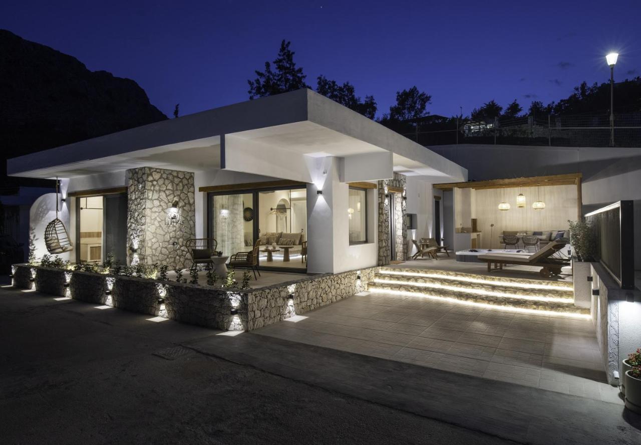 Lithos Luxury