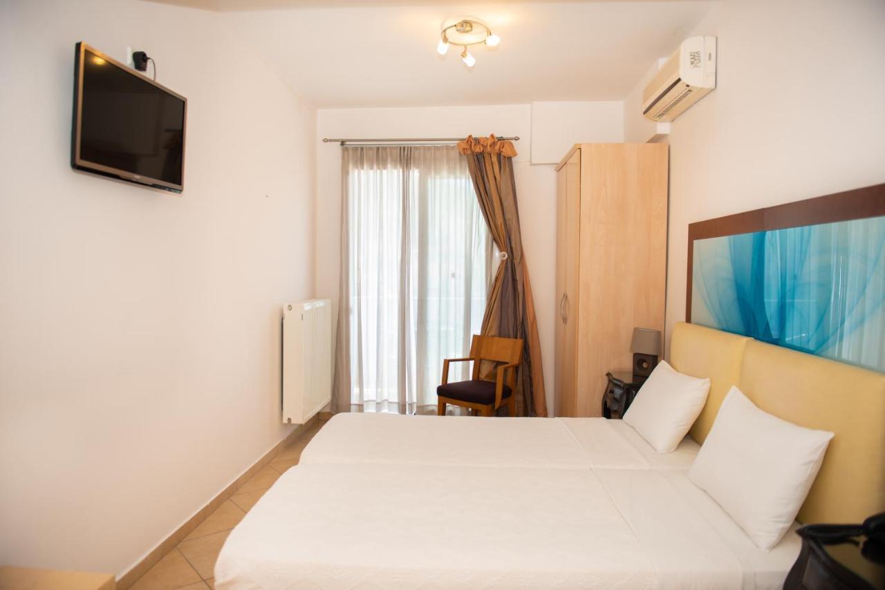 Lido Hotel 2*