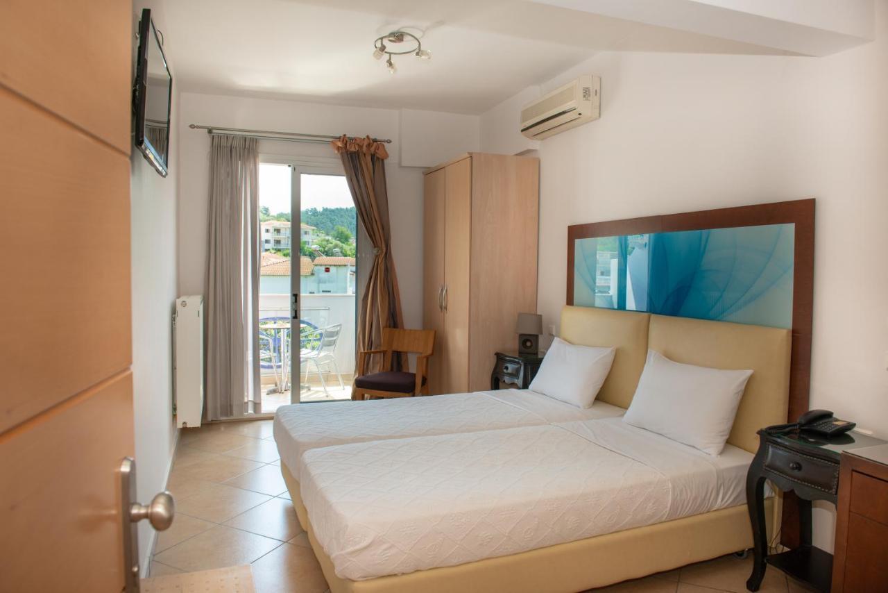 Lido Hotel 2*
