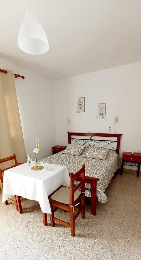 Filoxenia Aparthotel