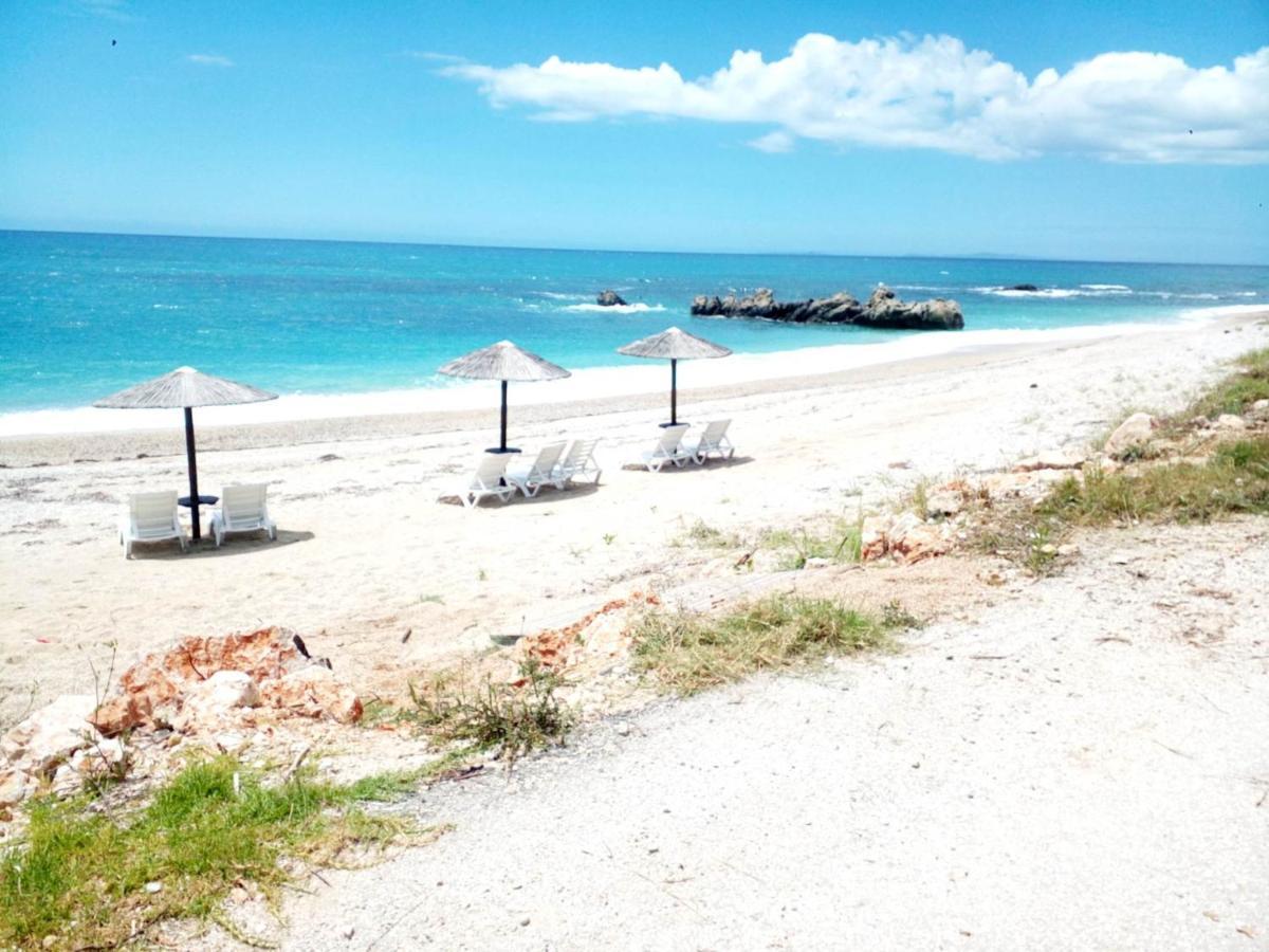 The Happiness Of Vangelis Apartment Paralia Vrachou