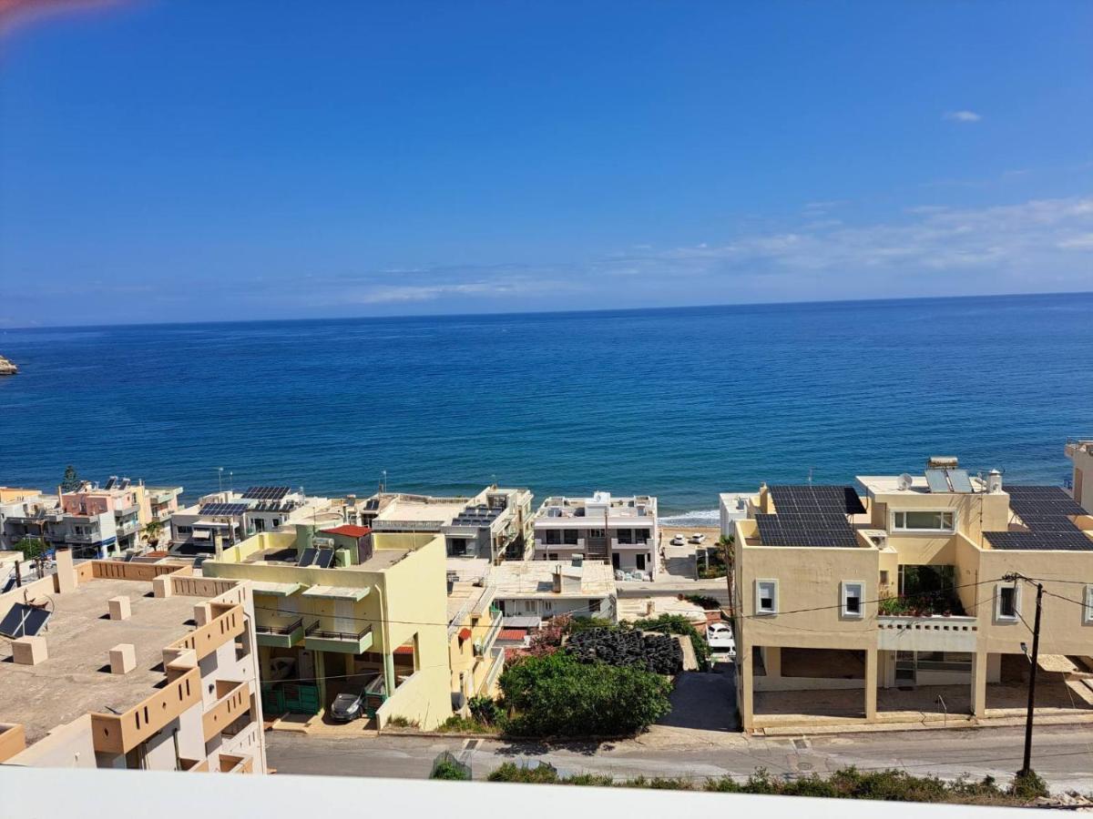 Apartment Seaview Flora's Luxury Apartment-300meters From The
